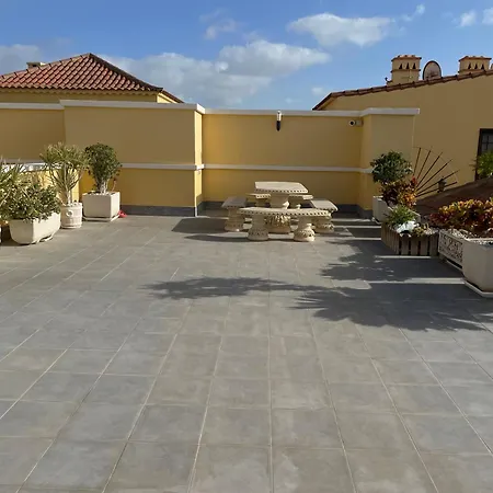 Cozy Two Bedroom In San Blas Golf Del Sur Tenerife Апартаменты Сан Мигель