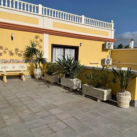 Апартаменты Cozy Two Bedroom In San Blas Golf Del Sur Tenerife